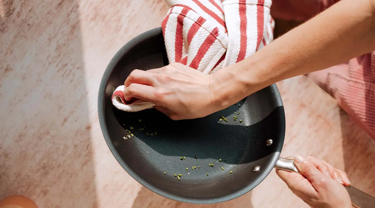 Cookware Cleaning Tips Singapore