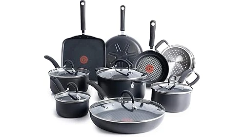 The image shows a collection of durable cookware pieces, perfect for a long lasting use review.