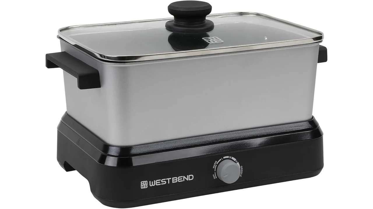 West Bend Versatility Slow Cooker: Pros & Cons