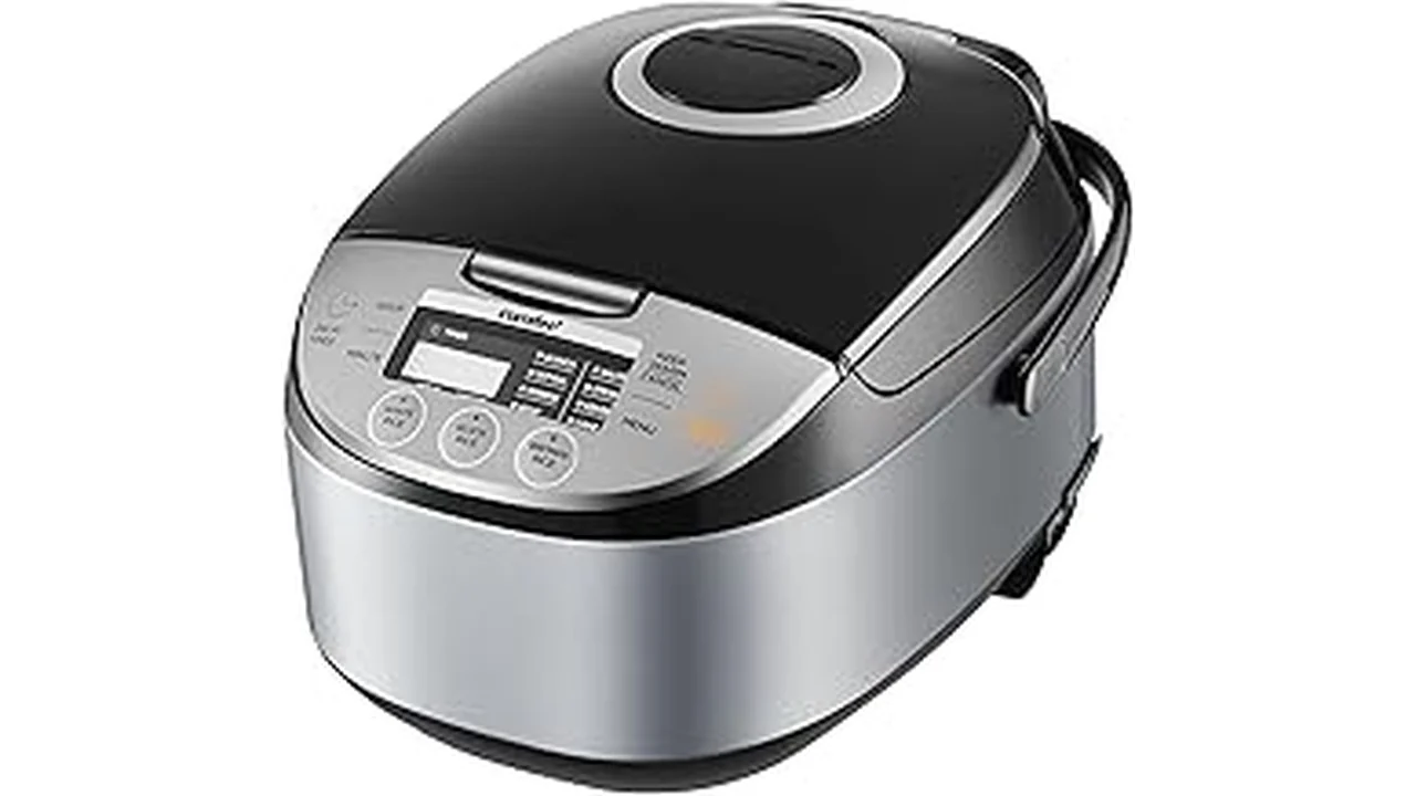 The image shows a countertop with multiple rice cookers and bowls of fluffy jasmine rice.