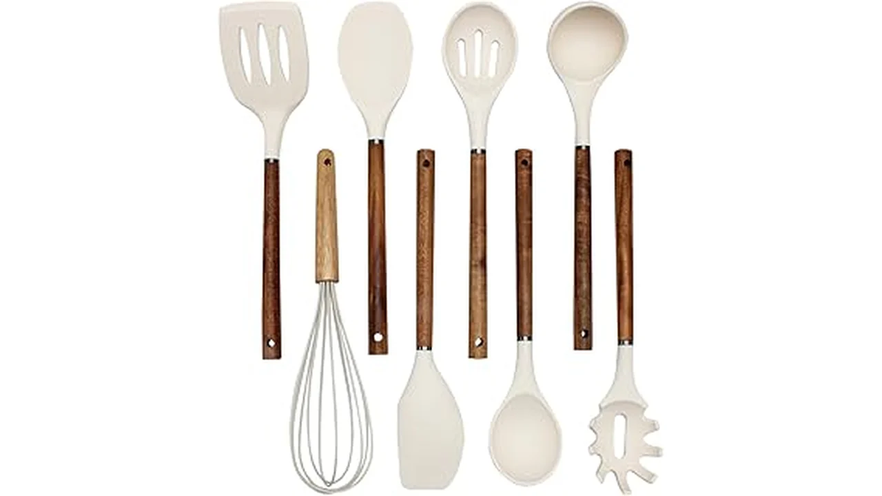 Best 31 Kitchen Utensils Wood or Silicone