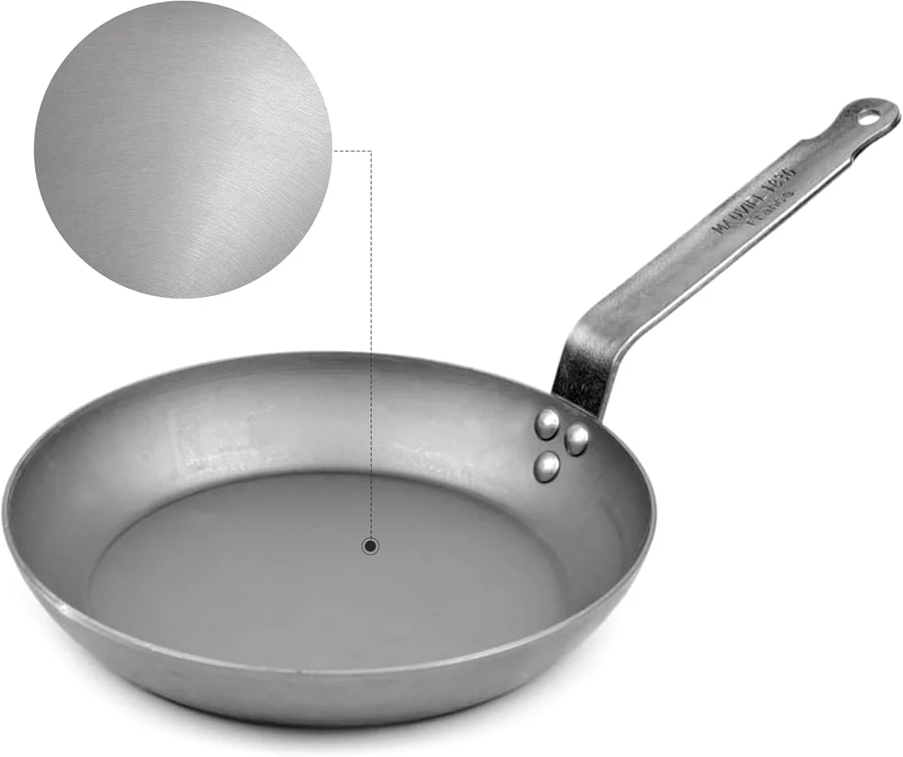 Misen Carbon Nonstick™ Skillet - Nitrided Carbon